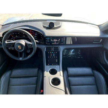 Porsche Taycan  Sedan/Limuzyna 2020 elektryczny, automat - Na sprzedaż za 339 480 zł - Katowice - zdjęcie 8