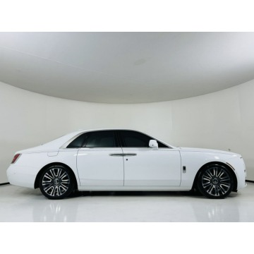 Rolls-Royce   Sedan/Limuzyna 2021,  6.6 benzyna, automat - Na sprzedaż za 1 045 500 zł - Katowice - zdjęcie 3