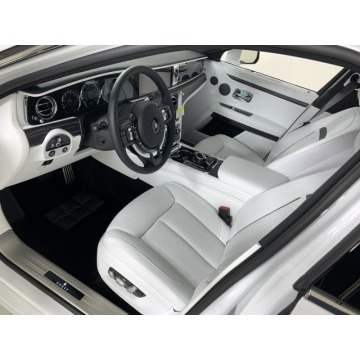 Rolls-Royce   Sedan/Limuzyna 2021,  6.6 benzyna, automat - Na sprzedaż za 1 045 500 zł - Katowice - zdjęcie 4