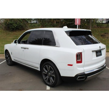 Rolls-Royce   SUV 2020,  6.8 benzyna, automat - Na sprzedaż za 1 586 700 zł - Katowice - zdjęcie 4