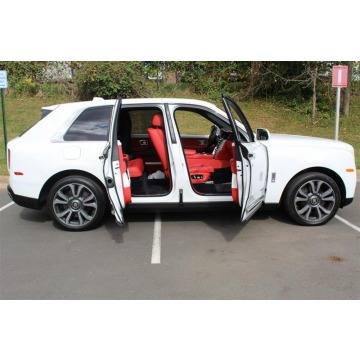 Rolls-Royce   SUV 2020,  6.8 benzyna, automat - Na sprzedaż za 1 586 700 zł - Katowice - zdjęcie 5