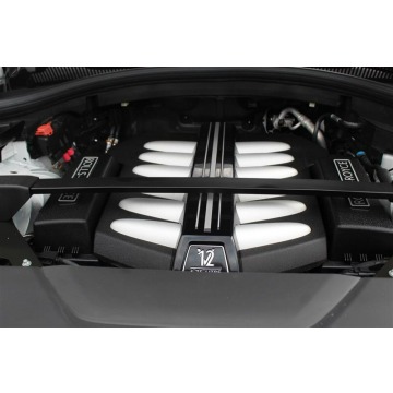 Rolls-Royce   SUV 2020,  6.8 benzyna, automat - Na sprzedaż za 1 586 700 zł - Katowice - zdjęcie 6