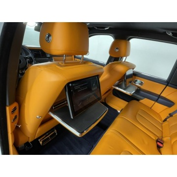 Rolls-Royce   SUV 2020,  6.7 benzyna, automat - Na sprzedaż za 1 955 700 zł - Katowice - zdjęcie 7