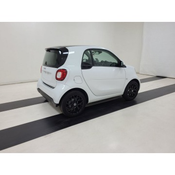 Smart Fortwo  Hatchback 2019 elektryczny - Na sprzedaż za 57 810 zł - Katowice - zdjęcie 4