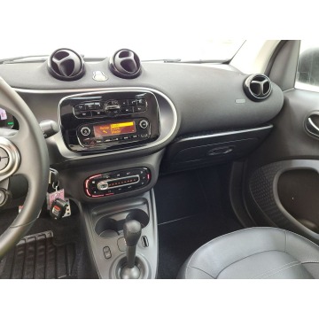 Smart Fortwo  Hatchback 2019 elektryczny - Na sprzedaż za 57 810 zł - Katowice - zdjęcie 8