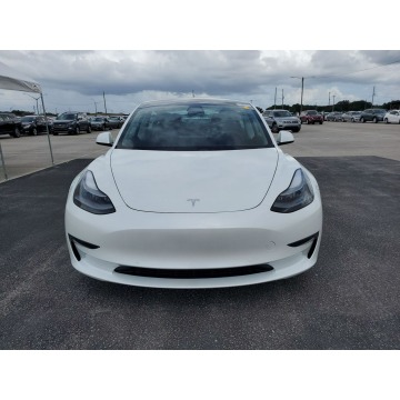 Tesla Model 3  Sedan/Limuzyna 2021 elektryczny, automat - Na sprzedaż za 221 400 zł - Katowice - zdjęcie 2