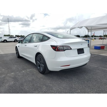 Tesla Model 3  Sedan/Limuzyna 2021 elektryczny, automat - Na sprzedaż za 221 400 zł - Katowice - zdjęcie 6