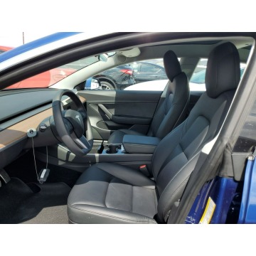 Tesla Model 3  Sedan/Limuzyna 2020 elektryczny, automat - Na sprzedaż za 204 057 zł - Katowice - zdjęcie 7