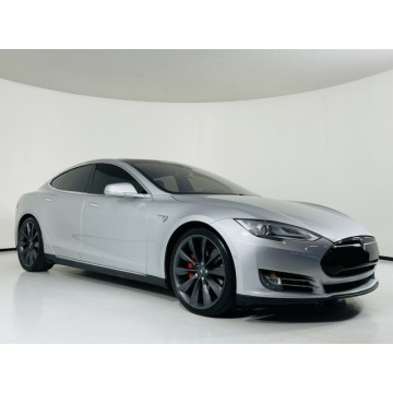 Tesla Model S - 90D 2016