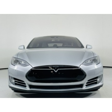 Tesla Model S  Sedan/Limuzyna 2016 elektryczny, automat - Na sprzedaż za 156 702 zł - Katowice - zdjęcie 2