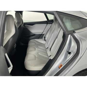Tesla Model S  Sedan/Limuzyna 2016 elektryczny, automat - Na sprzedaż za 156 702 zł - Katowice - zdjęcie 7