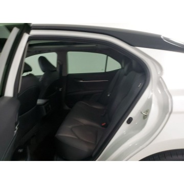 Toyota Camry  Sedan/Limuzyna 2020,  2.5 benzyna, automat - Na sprzedaż za 132 717 zł - Katowice - zdjęcie 9