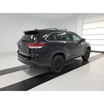 Toyota Highlander  SUV 2019,  3.5 benzyna, automat - Na sprzedaż za 107 010 zł - Katowice - zdjęcie 4