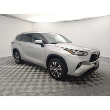 Toyota Highlander  SUV 2020,  3.5 benzyna, automat - Na sprzedaż za 175 890 zł - Katowice - zdjęcie 2