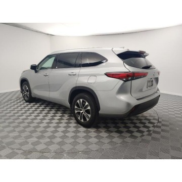Toyota Highlander  SUV 2020,  3.5 benzyna, automat - Na sprzedaż za 175 890 zł - Katowice - zdjęcie 3