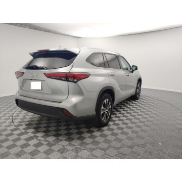 Toyota Highlander  SUV 2020,  3.5 benzyna, automat - Na sprzedaż za 175 890 zł - Katowice - zdjęcie 4