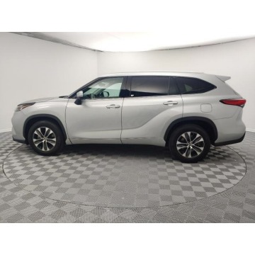Toyota Highlander  SUV 2020,  3.5 benzyna, automat - Na sprzedaż za 175 890 zł - Katowice - zdjęcie 5