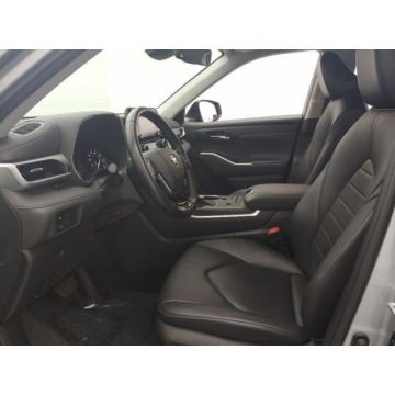 Toyota Highlander  SUV 2020,  3.5 benzyna, automat - Na sprzedaż za 175 890 zł - Katowice - zdjęcie 8