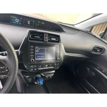 Toyota Prius  Sedan/Limuzyna 2021,  1.8 hybryda, automat - Na sprzedaż za 102 090 zł - Katowice - zdjęcie 10