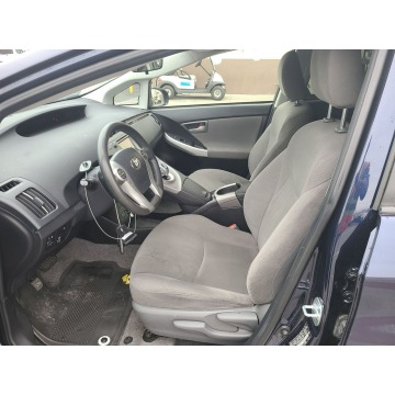 Toyota Prius  SUV 2015,  1.8 hybryda, automat - Na sprzedaż za 35 793 zł - Katowice - zdjęcie 7