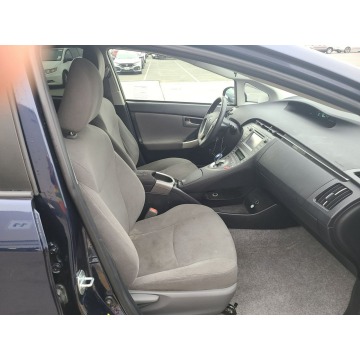 Toyota Prius  SUV 2015,  1.8 hybryda, automat - Na sprzedaż za 35 793 zł - Katowice - zdjęcie 8