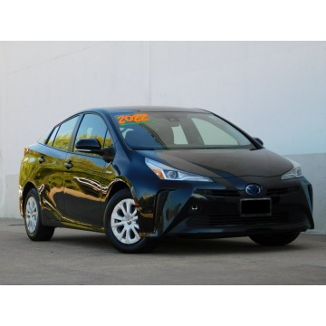 2021 Toyota Prius LE Hybrid Model 2022