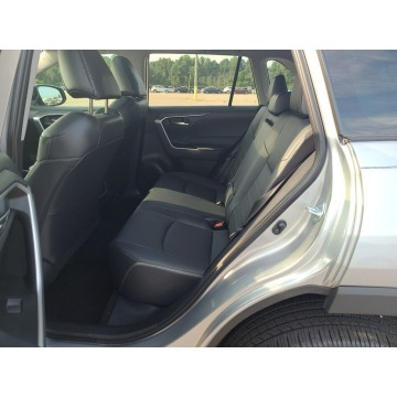 Toyota   SUV 2021,  2.5 benzyna, automat - Na sprzedaż za 131 610 zł - Katowice - zdjęcie 7