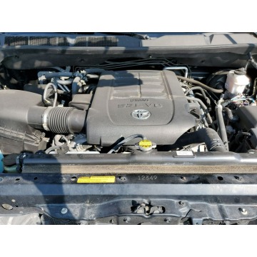 Toyota Sequoia  SUV 2015,  5.7 benzyna, automat - Na sprzedaż za 124 230 zł - Katowice - zdjęcie 11
