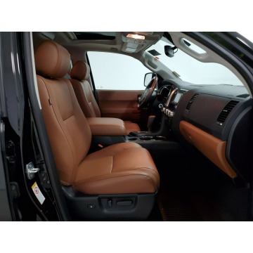 Toyota Sequoia  SUV 2019,  5.7 benzyna, automat - Na sprzedaż za 218 940 zł - Katowice - zdjęcie 8