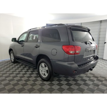 Toyota Sequoia  SUV 2019,  5.7 benzyna, automat - Na sprzedaż za 127 920 zł - Katowice - zdjęcie 6