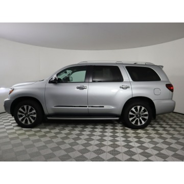 Toyota Sequoia  SUV 2020,  5.7 benzyna, automat - Na sprzedaż za 205 410 zł - Katowice - zdjęcie 4