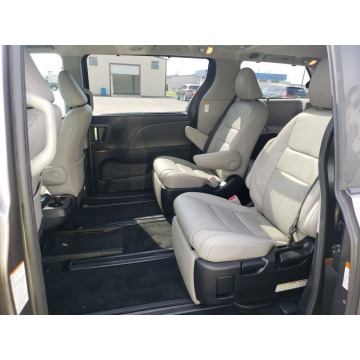 Toyota Sienna  Minivan/Van 2015,  3.5 benzyna, automat - Na sprzedaż za 63 960 zł - Katowice - zdjęcie 9