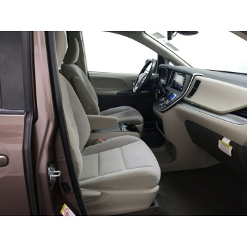 Toyota Sienna 2019,  3.5 benzyna, automat - Na sprzedaż za 127 920 zł - Katowice - zdjęcie 8
