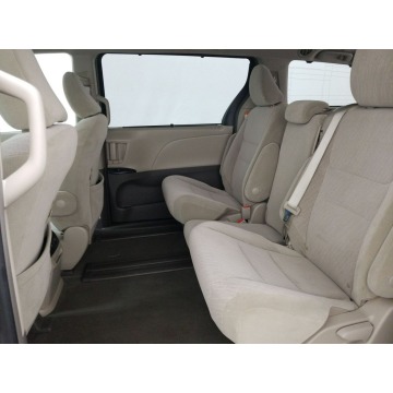 Toyota Sienna 2019,  3.5 benzyna, automat - Na sprzedaż za 127 920 zł - Katowice - zdjęcie 10