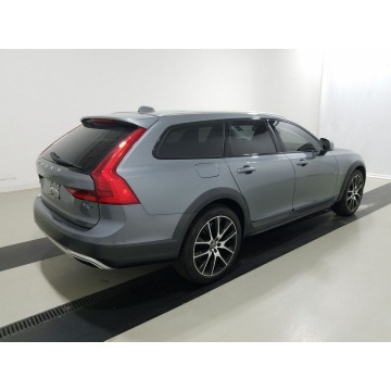 Volvo V90 2018,  2.0 benzyna, automat - Na sprzedaż za 121 032 zł - Katowice - zdjęcie 4