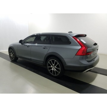 Volvo V90 2018,  2.0 benzyna, automat - Na sprzedaż za 121 032 zł - Katowice - zdjęcie 6