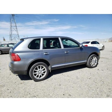 Porsche Cayenne  SUV 2004,  4.5 benzyna, automat - Na sprzedaż za 8 856,00 zł - Katowice - zdjęcie 5