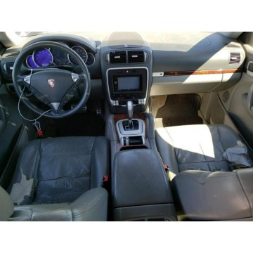 Porsche Cayenne  SUV 2004,  4.5 benzyna, automat - Na sprzedaż za 8 856,00 zł - Katowice - zdjęcie 7