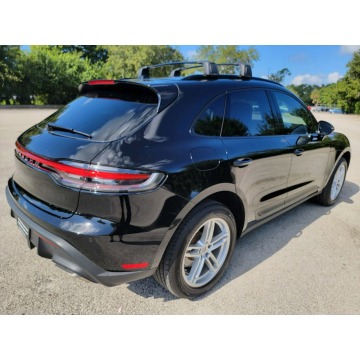 Porsche Macan  SUV 2022,  2.0 benzyna - Na sprzedaż za 232 470 zł - Katowice - zdjęcie 4