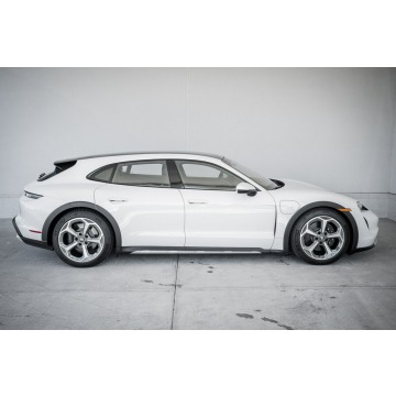 Porsche Taycan  Sedan/Limuzyna 2022 elektryczny, automat - Na sprzedaż za 316 109 zł - Katowice - zdjęcie 4