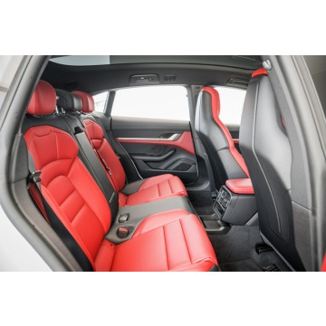 Porsche Taycan  Sedan/Limuzyna 2022 elektryczny, automat - Na sprzedaż za 316 109 zł - Katowice - zdjęcie 6