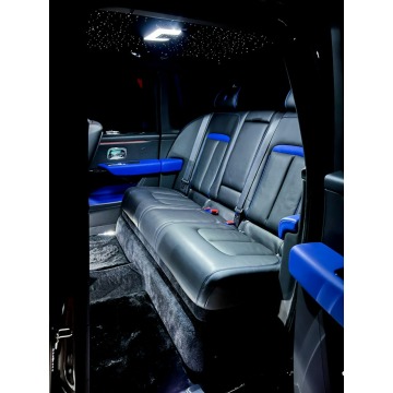 Rolls-Royce   SUV 2022,  6.8 benzyna, automat - Na sprzedaż za 1 926 000 zł - Katowice - zdjęcie 5
