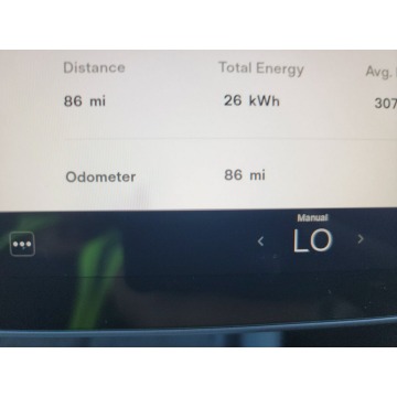 Tesla   SUV 2022 elektryczny, automat - Na sprzedaż za 266 400 zł - Katowice - zdjęcie 12