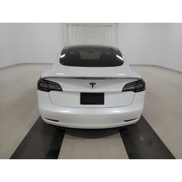 Tesla Model 3  Sedan/Limuzyna 2021 elektryczny, automat - Na sprzedaż za 217 350 zł - Katowice - zdjęcie 5