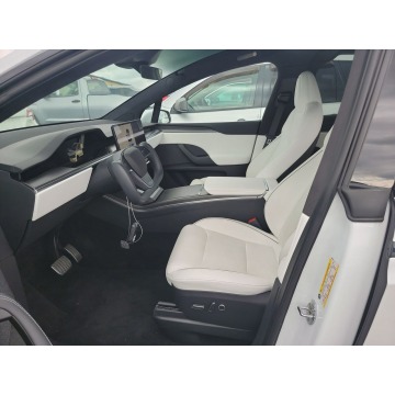 Tesla Model X  SUV 2022 elektryczny, automat - Na sprzedaż za 562 500 zł - Katowice - zdjęcie 7