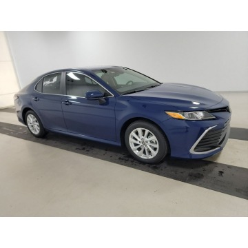 Toyota Camry  Sedan/Limuzyna 2023,  2.5 benzyna, automat - Na sprzedaż za 136 350 zł - Katowice - zdjęcie 3