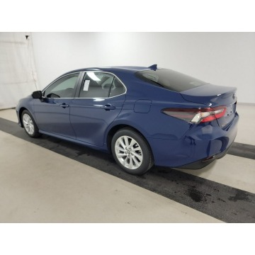 Toyota Camry  Sedan/Limuzyna 2023,  2.5 benzyna, automat - Na sprzedaż za 136 350 zł - Katowice - zdjęcie 6