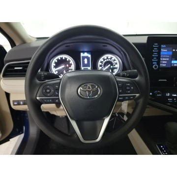 Toyota Camry  Sedan/Limuzyna 2023,  2.5 benzyna, automat - Na sprzedaż za 136 350 zł - Katowice - zdjęcie 8