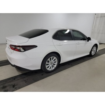 Toyota Camry  Sedan/Limuzyna 2023,  2.5 benzyna, automat - Na sprzedaż za 138 150 zł - Katowice - zdjęcie 4