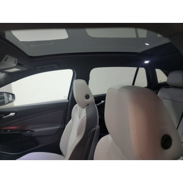Volkswagen ID.4  SUV 2022 elektryczny, automat - Na sprzedaż za 296 123 zł - Katowice - zdjęcie 9